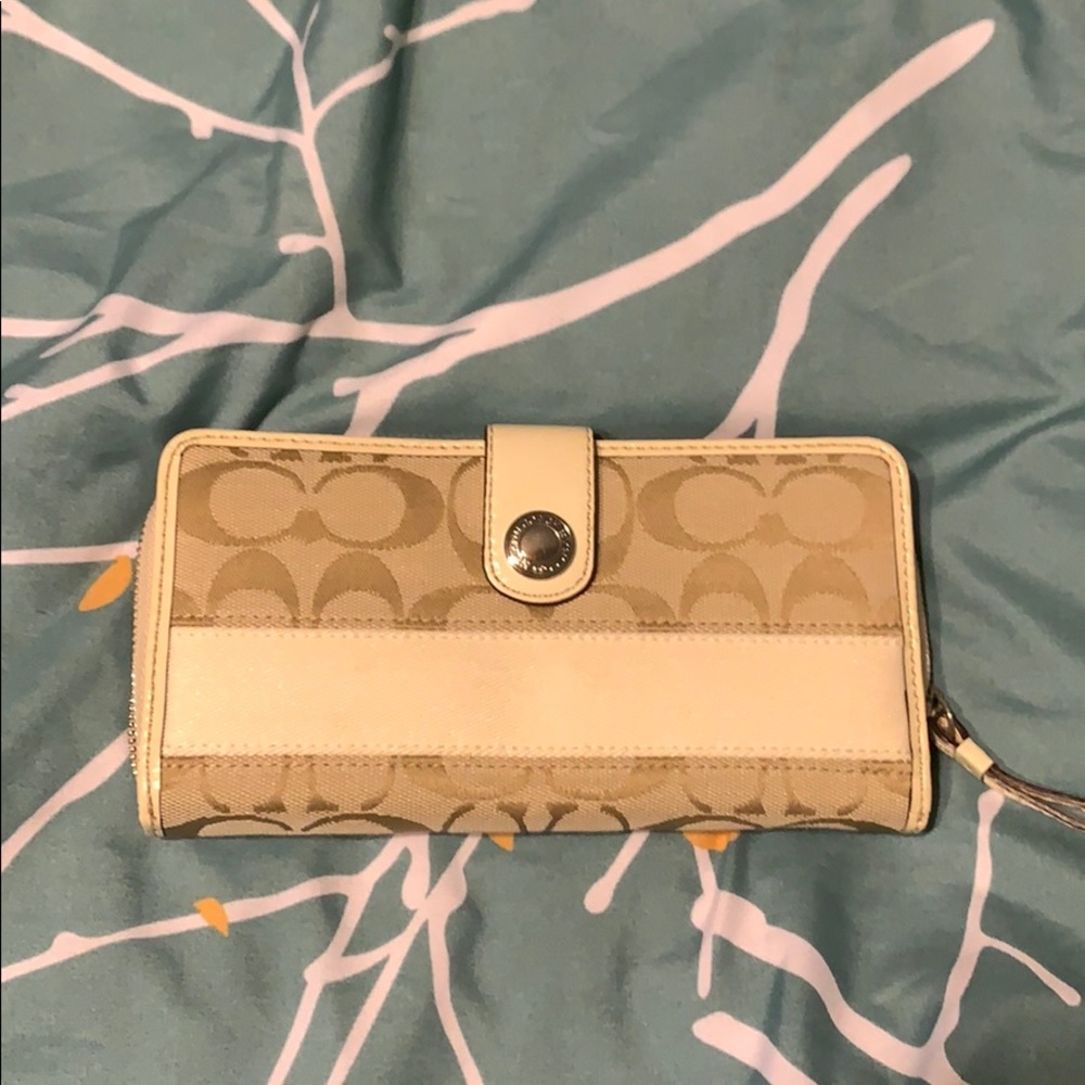 Coach wallet